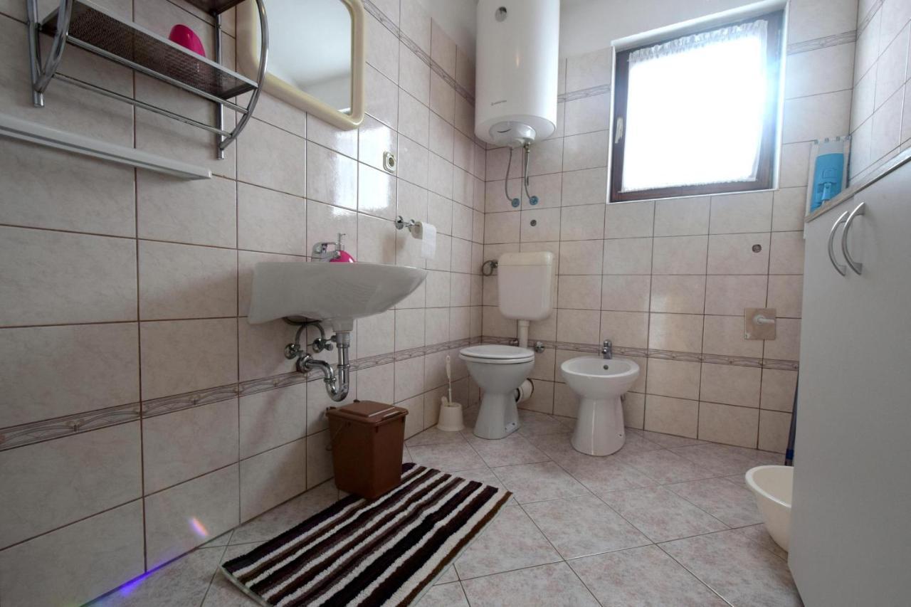 Apartments Marinela Нивице Екстериор снимка