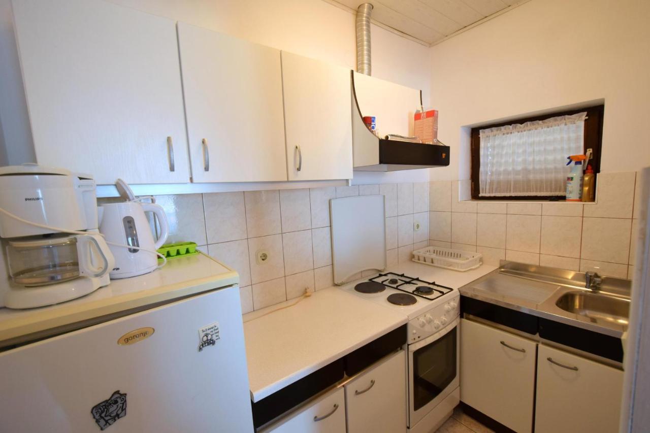 Apartments Marinela Нивице Екстериор снимка