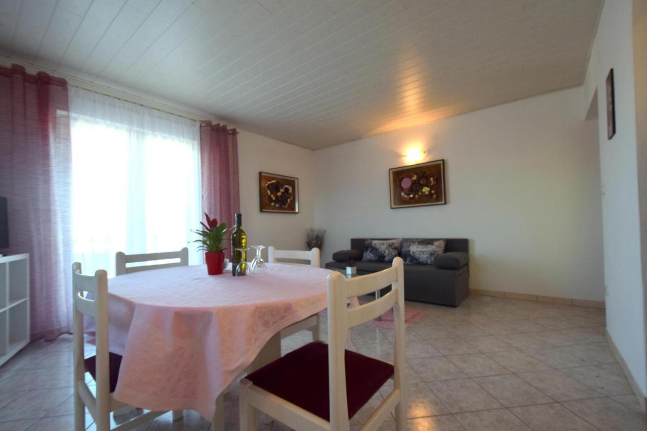 Apartments Marinela Нивице Екстериор снимка
