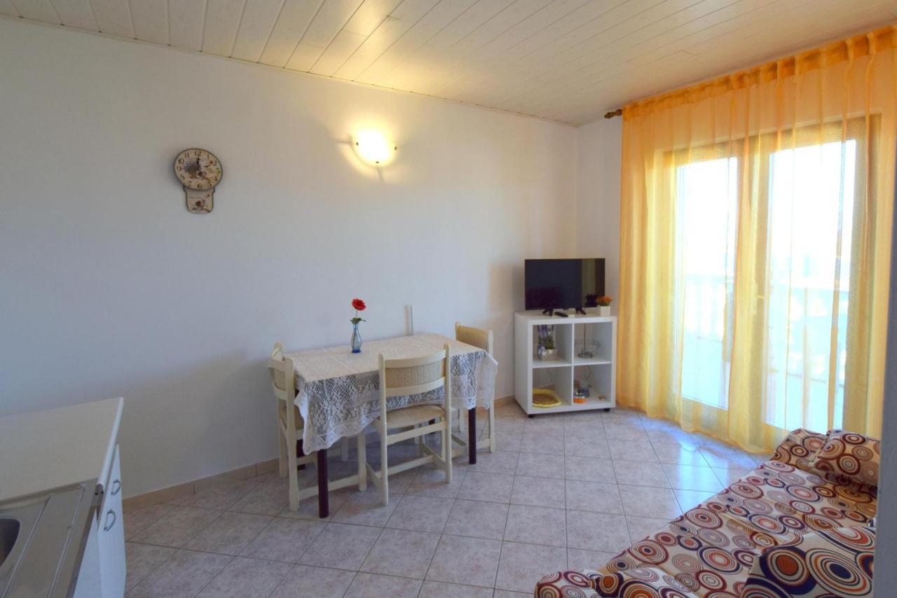 Apartments Marinela Нивице Екстериор снимка